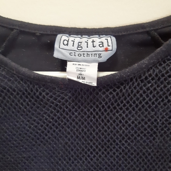 Black crop top with mesh - Picture 2 of 2